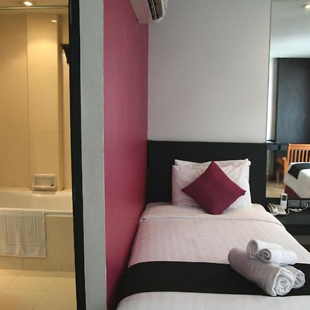 Grand Inn Hotel Bangkok Room photo